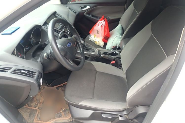 Used Ford Focus 2012 Hatchback 1.6L Automatic Comfort Model Left Front Seat
