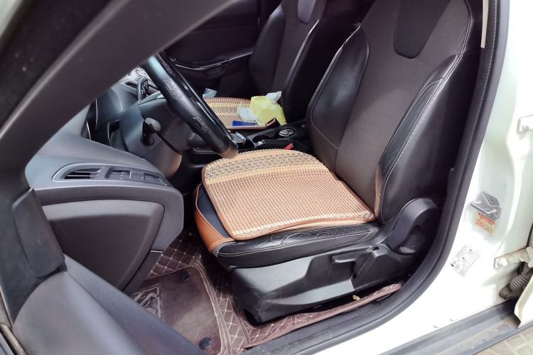 Used Ford Focus 2012 Sedan 1.6L Automatic Fashion Edition Left Front Seat