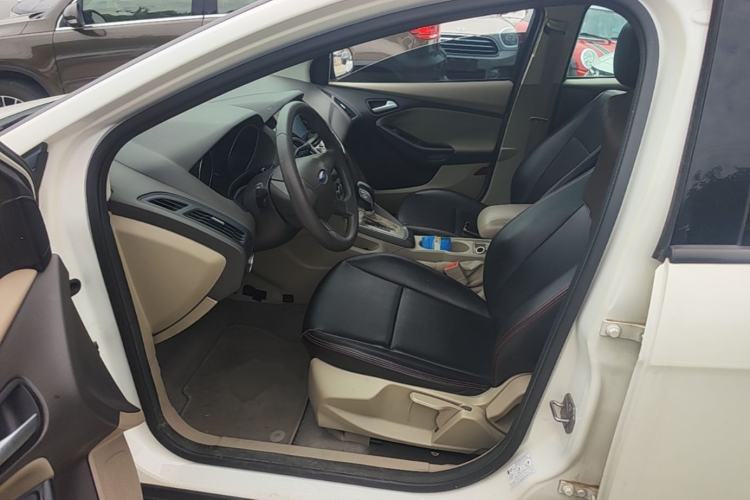 Used Ford Focus 2012 Sedan 1.6L Automatic Comfort Model Left Front Seat