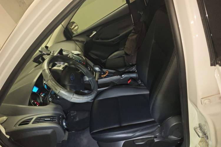 Used Ford Focus 2012 Hatchback 1.6L Automatic Comfort Model Left Front Seat