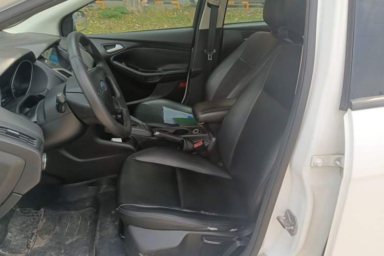 Used Ford Focus 2012 Hatchback 1.6L Automatic Comfort Model Left Front Seat