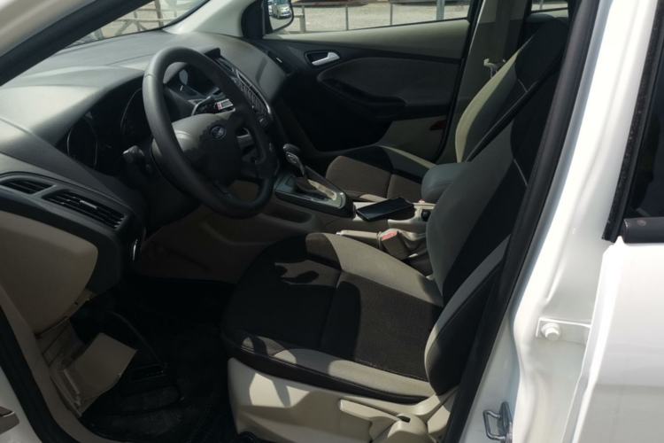 Used Ford Focus 2012 Sedan 1.6L Automatic Comfort Model Left Front Seat
