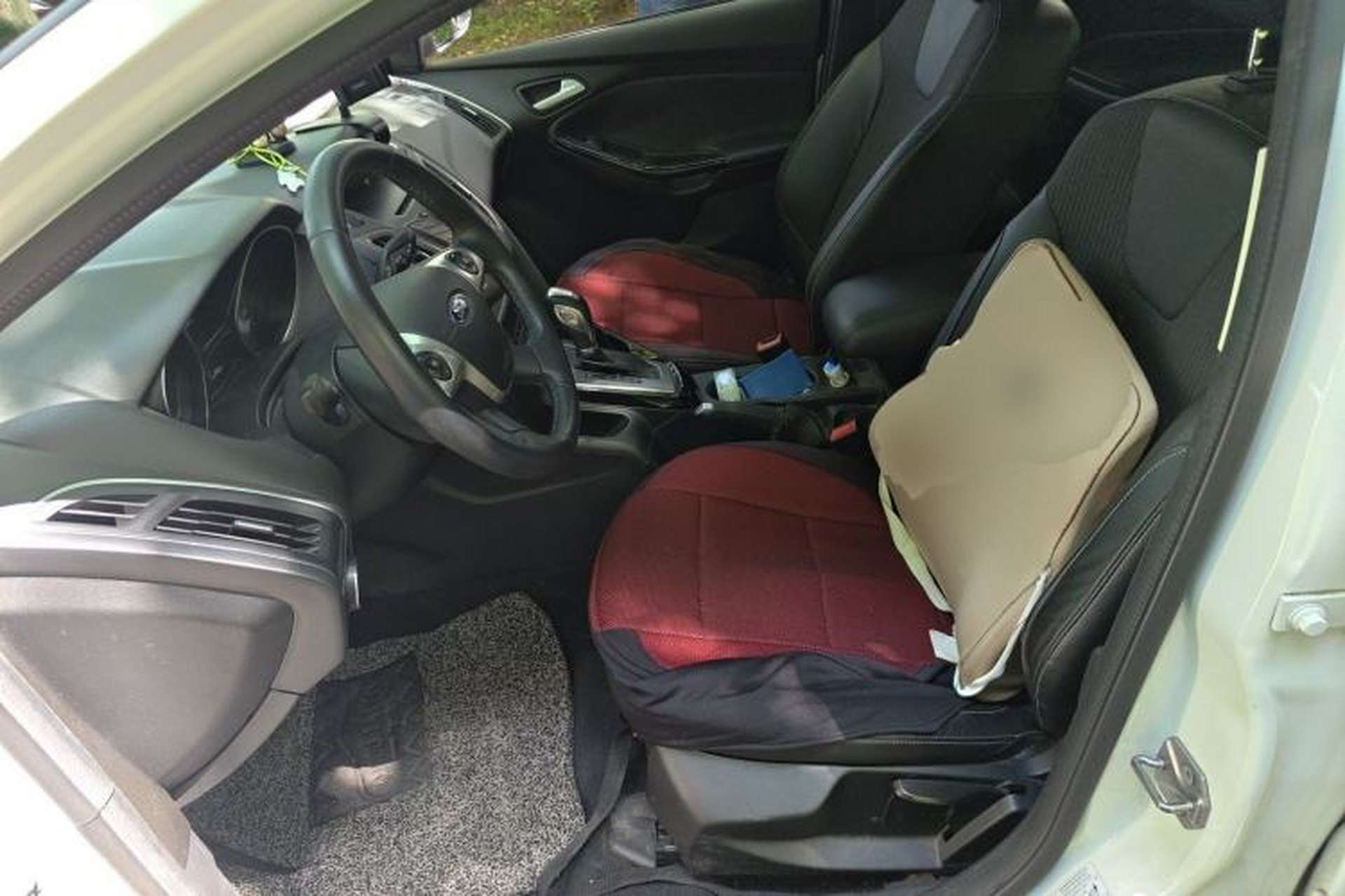 Used Ford Focus 2012 Sedan 1.6L Automatic Fashion Edition Left Front Seat