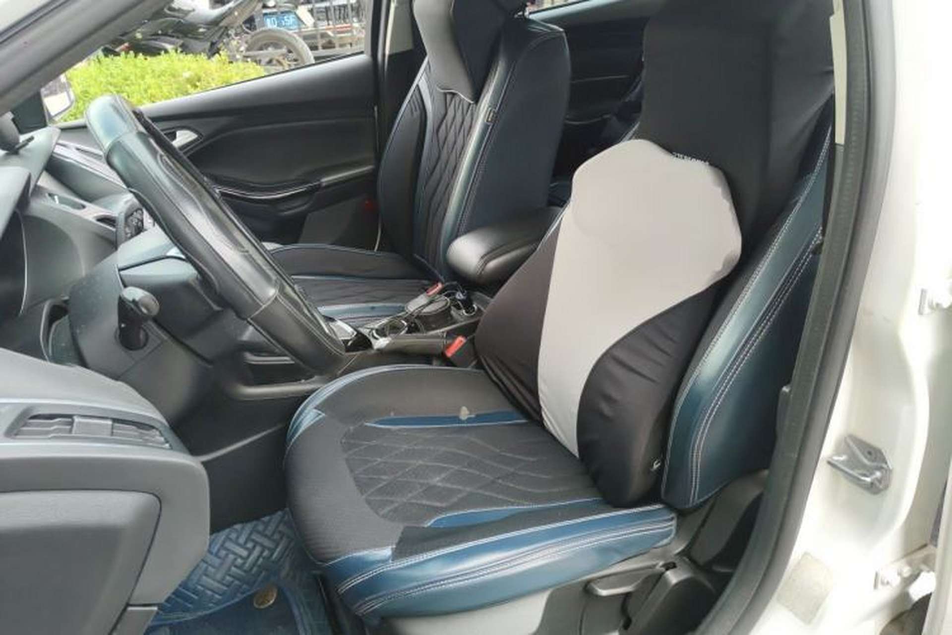 Used Ford Focus 2012 Sedan 1.6L Automatic Fashion Edition Left Front Seat