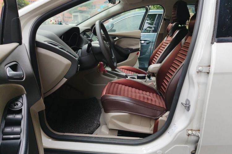 Used Ford Focus 2012 Sedan 1.6L Automatic Comfort Model Left Front Seat