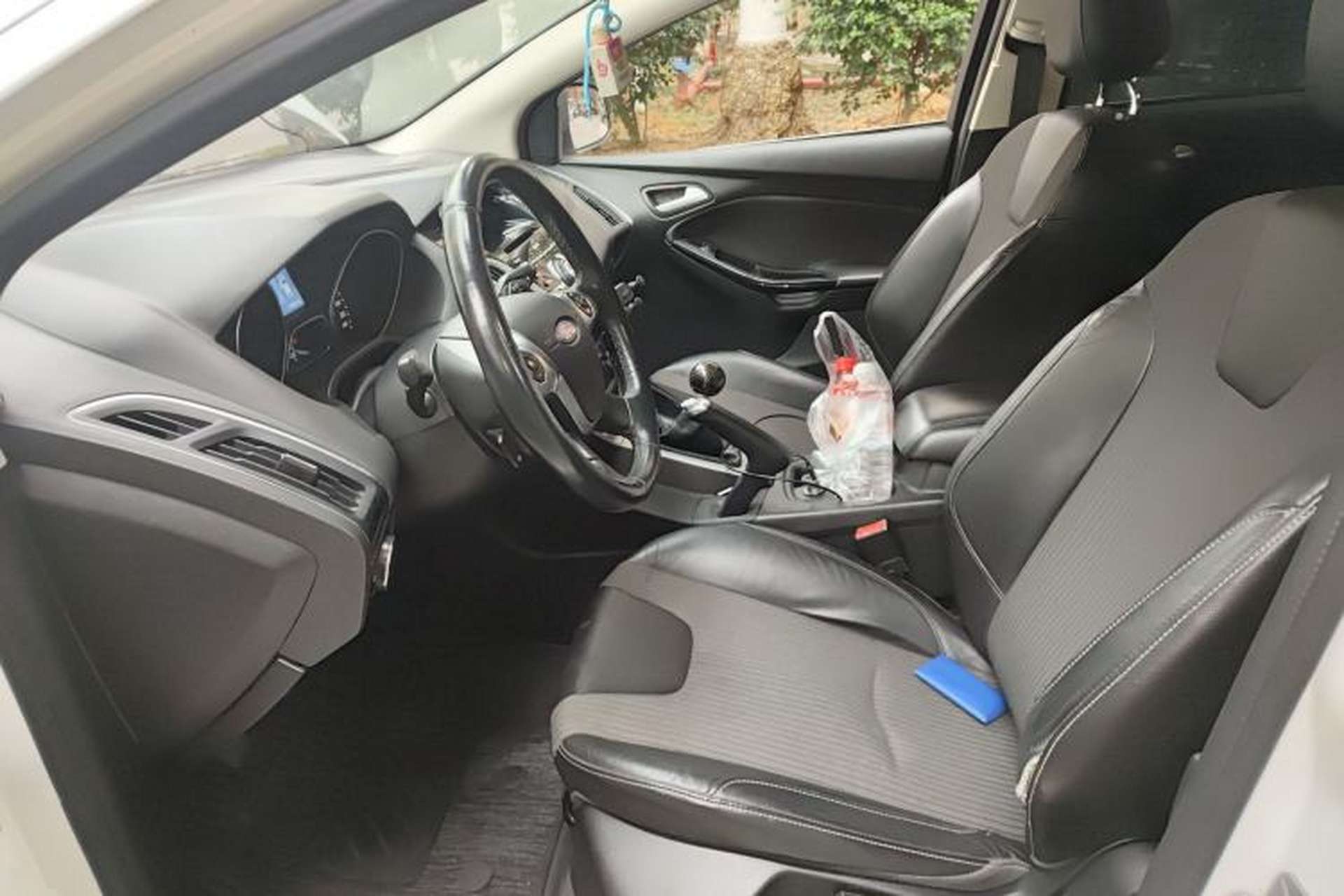 Used Ford Focus 2012 Hatchback 2.0L Manual Luxury Sport Model Left Front Seat