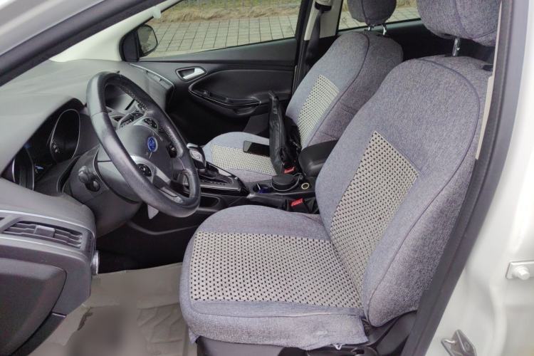 Used Ford Focus 2012 Hatchback 1.6L Automatic Fashion Edition Left Front Seat