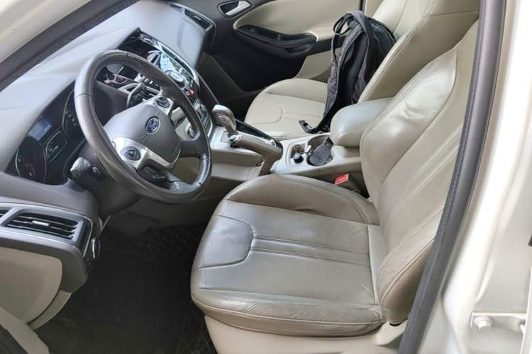 Used Ford Focus 2012 Sedan 2.0L Automatic Flagship Model Left Front Seat