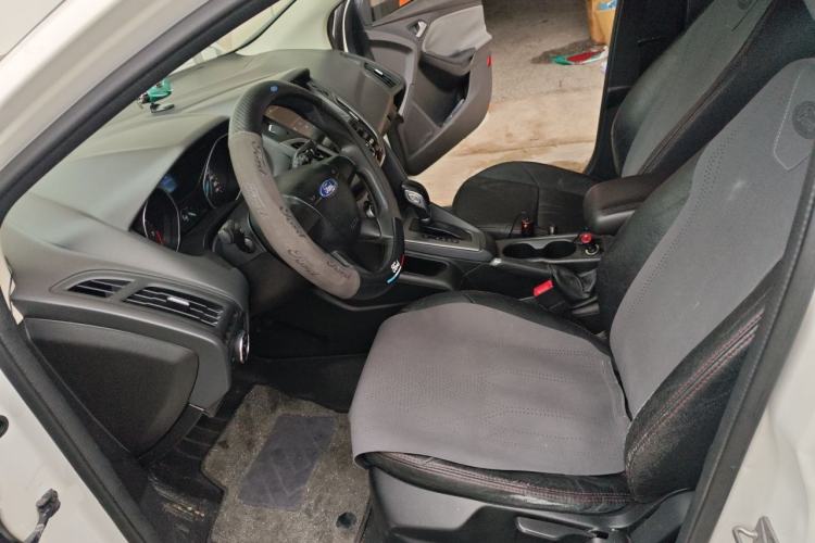 Used Ford Focus 2012 Hatchback 1.6L Automatic Comfort Model Left Front Seat