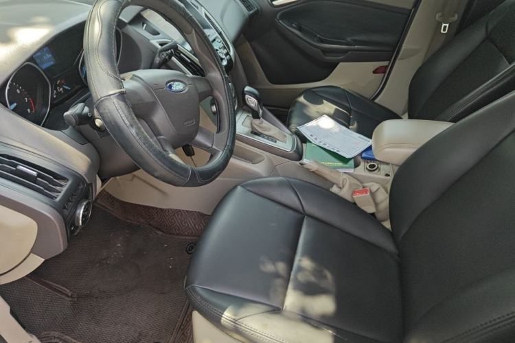 Used Ford Focus 2012 Sedan 1.6L Automatic Comfort Model Left Front Seat