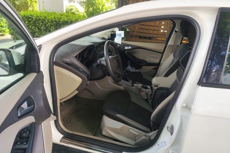 Used Ford Focus 2012 Sedan 1.6L Manual Comfort Model Left Front Seat