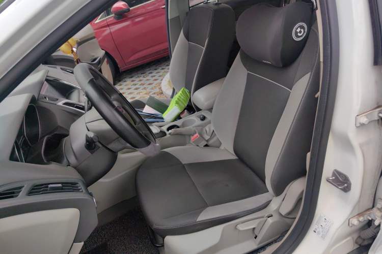 Used Ford Focus 2012 Sedan 1.6L Automatic Comfort Model Left Front Seat