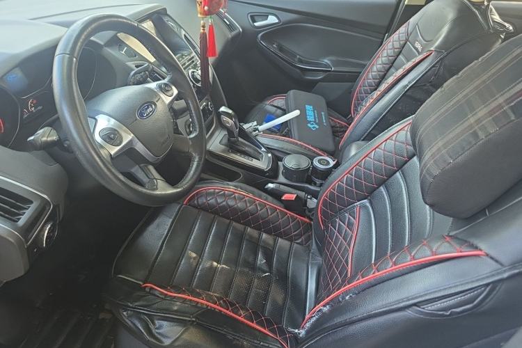 Used Ford Focus 2012 Hatchback 1.6L Automatic Fashion Edition Left Front Seat