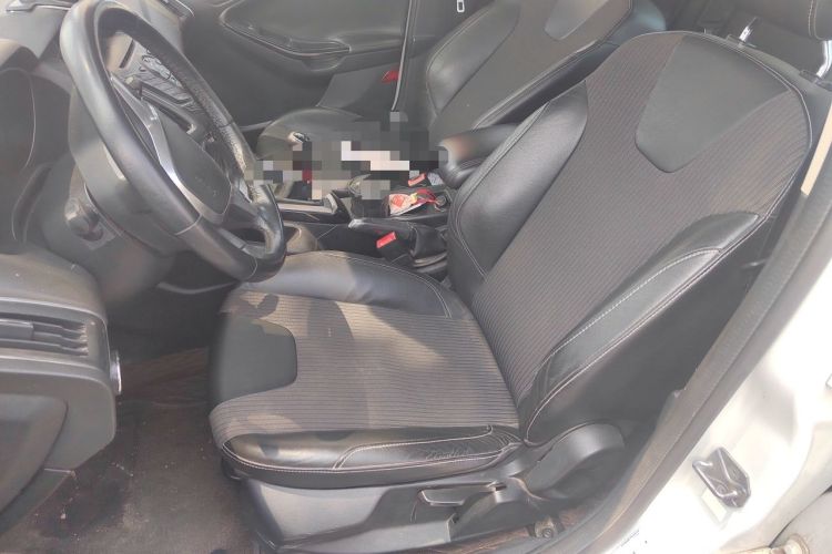 Used Ford Focus 2012 Sedan 1.6L Manual Fashion Edition Left Front Seat