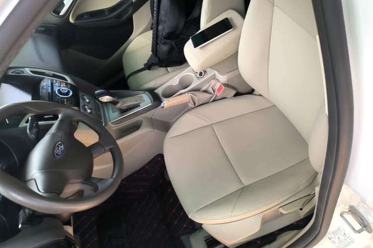 Used Ford Focus 2012 Sedan 1.6L Automatic Comfort Model Left Front Seat