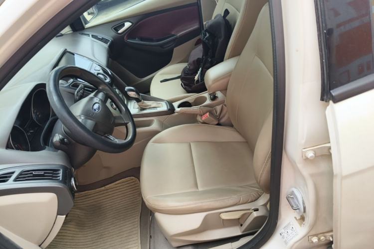 Used Ford Focus 2012 Sedan 1.6L Automatic Comfort Model Left Front Seat