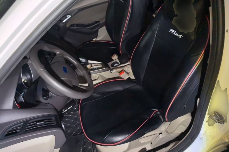 Used Ford Focus 2012 Sedan 1.6L Automatic Comfort Model Left Front Seat