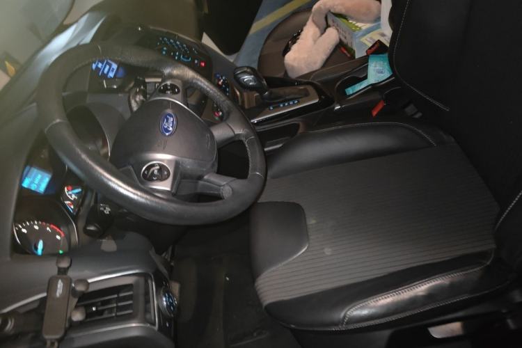 Used Ford Focus 2012 Hatchback 1.6L Automatic Fashion Edition Left Front Seat