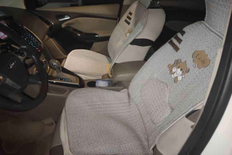Used Ford Focus 2012 Hatchback 1.6L Automatic Fashion Edition Left Front Seat