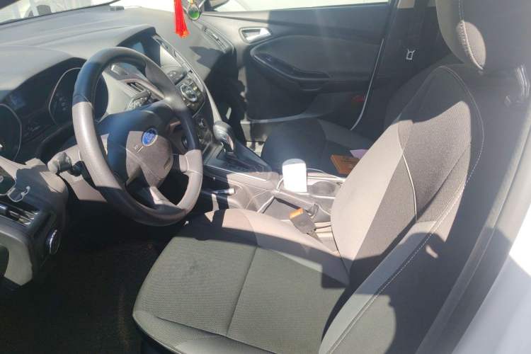 Used Ford Focus 2012 Hatchback 1.6L Automatic Comfort Model Left Front Seat