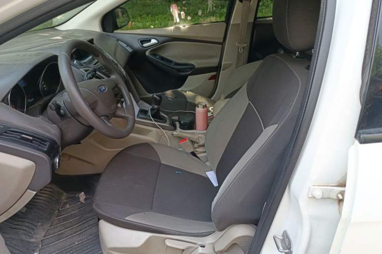 Used Ford Focus 2012 Sedan 1.6L Manual Comfort Model Left Front Seat