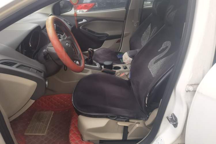 Used Ford Focus 2012 Sedan 1.6L Manual Comfort Model Left Front Seat