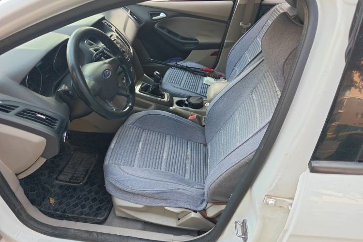 Used Ford Focus 2012 Sedan 1.6L Manual Comfort Model Left Front Seat