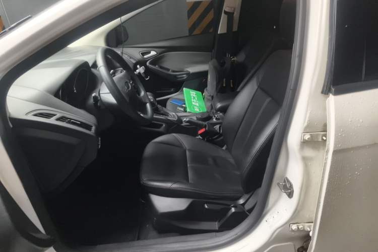 Used Ford Focus 2012 Hatchback 1.6L Automatic Comfort Model Left Front Seat