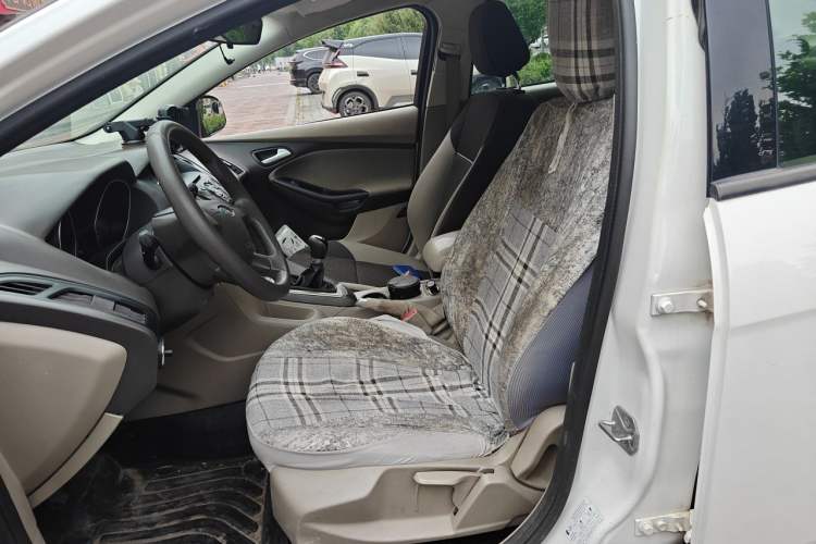 Used Ford Focus 2012 Sedan 1.6L Manual Comfort Model Left Front Seat