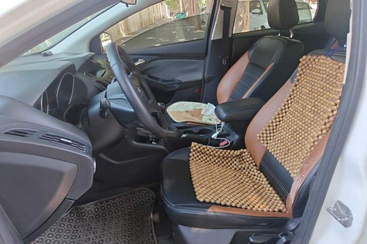 Used Ford Focus 2012 Hatchback 1.6L Manual Comfort Model Left Front Seat