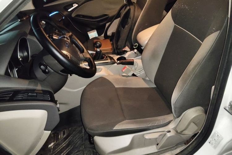 Used Ford Focus 2012 Sedan 1.6L Manual Comfort Model Left Front Seat