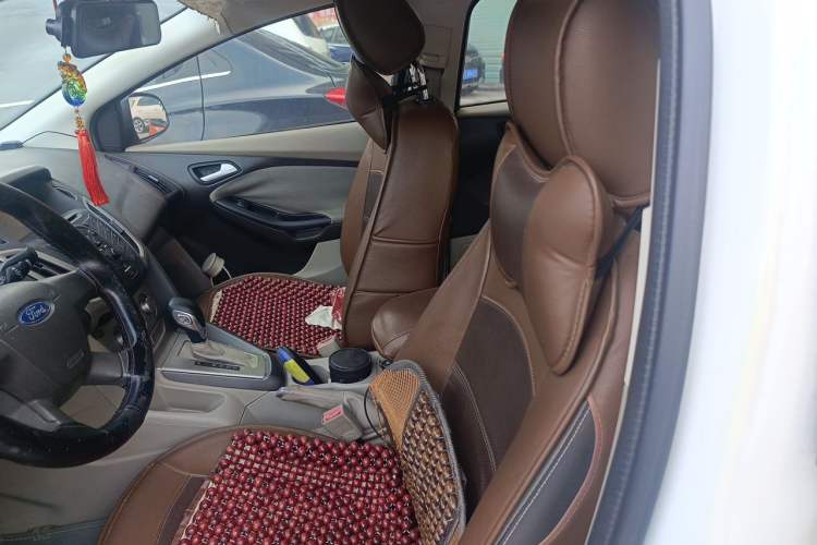 Used Ford Focus 2012 Sedan 1.6L Automatic Comfort Model Left Front Seat