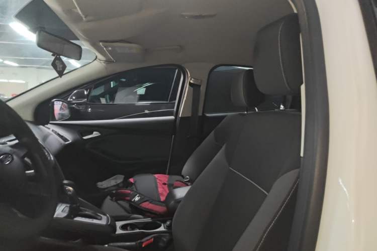 Used Ford Focus 2012 Hatchback 1.6L Automatic Comfort Model Left Front Seat