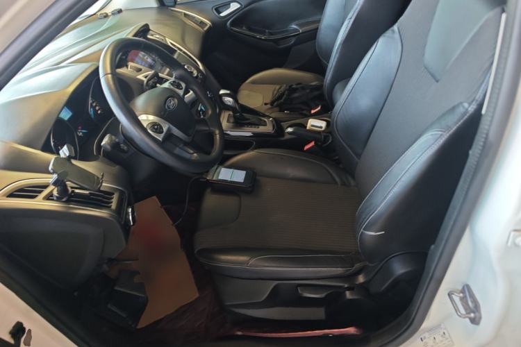 Used Ford Focus 2012 Sedan 1.6L Automatic Fashion Edition Left Front Seat