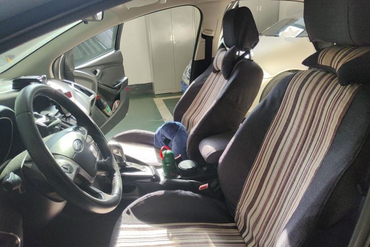 Used Ford Focus 2012 Sedan 1.6L Automatic Fashion Edition Left Front Seat