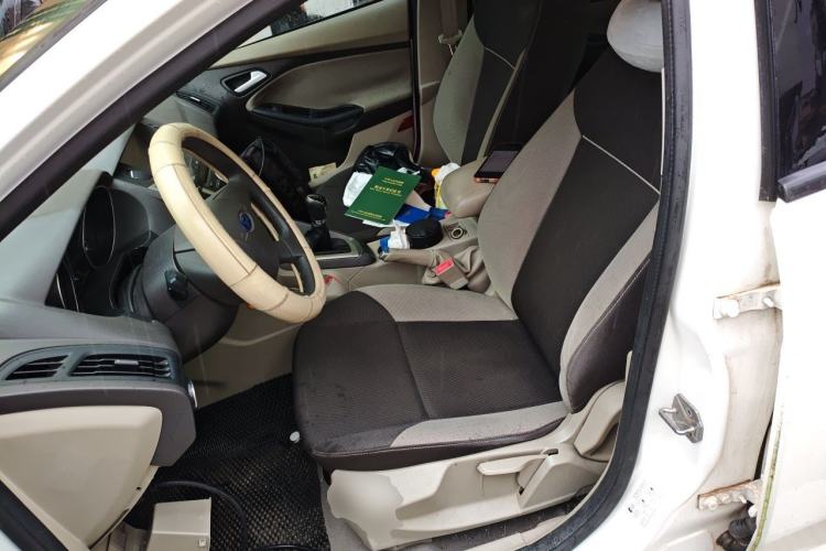 Used Ford Focus 2012 Sedan 1.6L Manual Comfort Model Left Front Seat