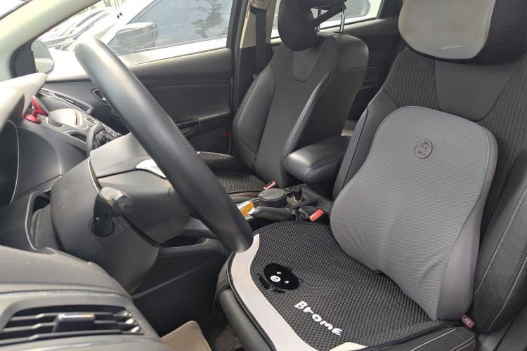 Used Ford Focus 2012 Sedan 1.6L Automatic Fashion Edition Left Front Seat
