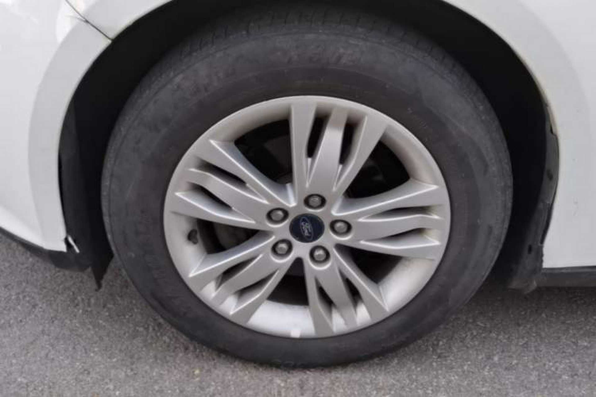 Used Ford Focus 2012 Sedan 1.6L Automatic Comfort Model Left Front Wheel Hub