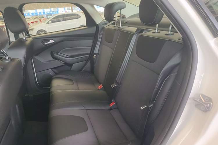 Used Ford Focus 2012 Sedan 1.6L Automatic Fashion Edition Left Rear Seat