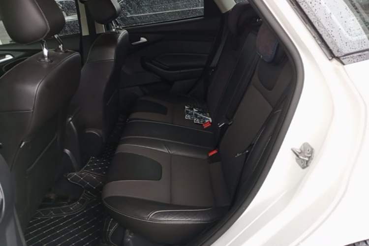 Used Ford Focus 2012 Hatchback 1.6L Manual Fashion Edition Left Rear Seat