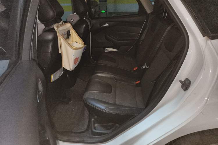 Used Ford Focus 2012 Sedan 1.6L Automatic Fashion Edition Left Rear Seat
