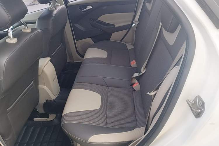 Used Ford Focus 2012 Sedan 1.6L Automatic Fashion Edition Left Rear Seat