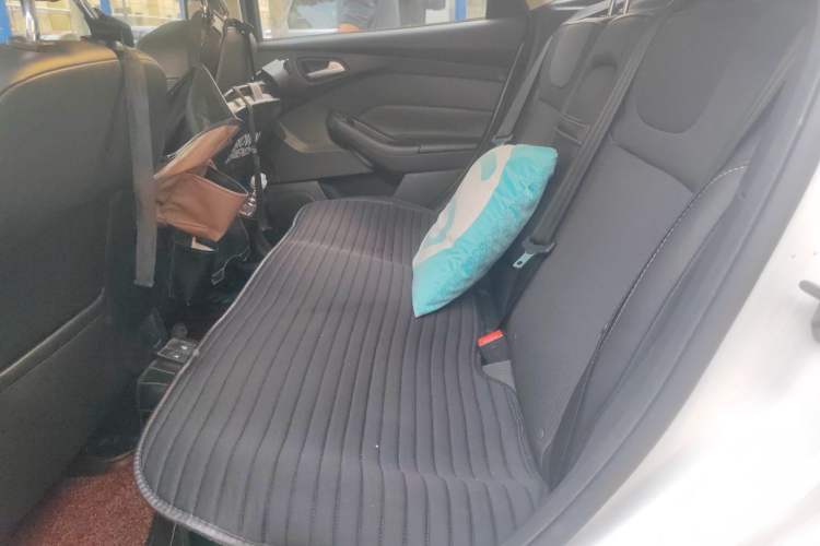 Used Ford Focus 2012 Hatchback 2.0L Manual Luxury Sport Model Left Rear Seat