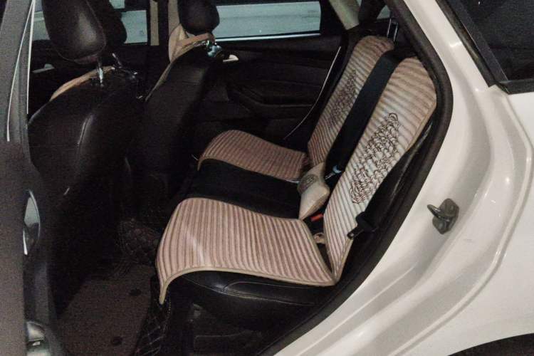 Used Ford Focus 2012 Sedan 1.6L Automatic Fashion Edition Left Rear Seat