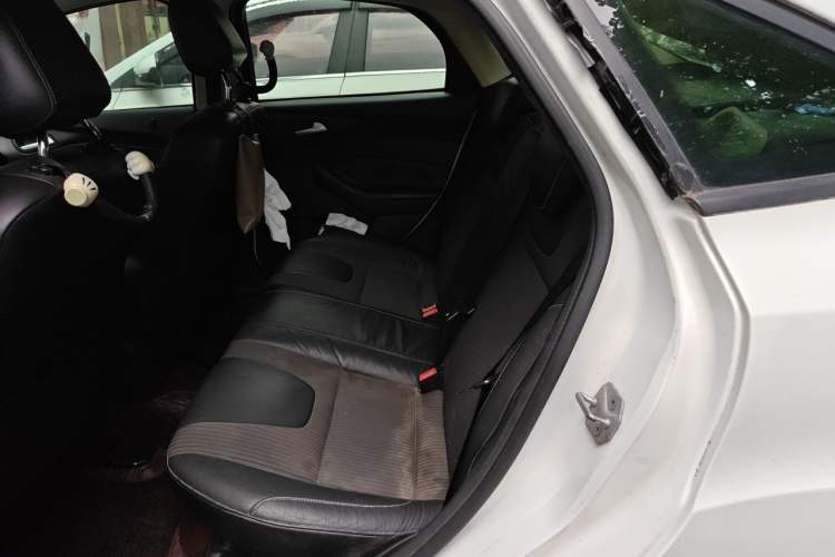 Used Ford Focus 2012 Sedan 1.6L Automatic Fashion Edition Left Rear Seat
