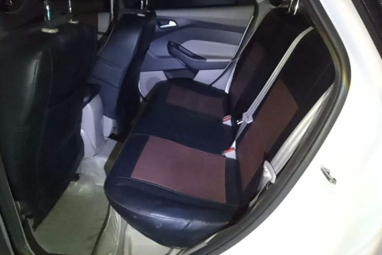 Used Ford Focus 2012 Hatchback 1.6L Automatic Fashion Edition Left Rear Seat