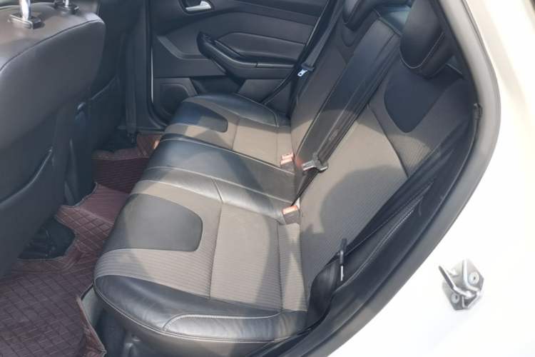 Used Ford Focus 2012 Sedan 1.6L Automatic Fashion Edition Left Rear Seat