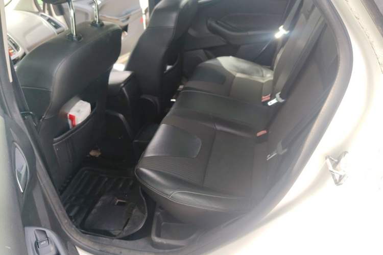 Used Ford Focus 2012 Hatchback 1.6L Automatic Fashion Edition Left Rear Seat