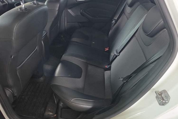 Used Ford Focus 2012 Hatchback 1.6L Automatic Fashion Edition Left Rear Seat