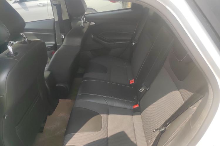 Used Ford Focus 2012 Sedan 1.6L Automatic Fashion Edition Left Rear Seat